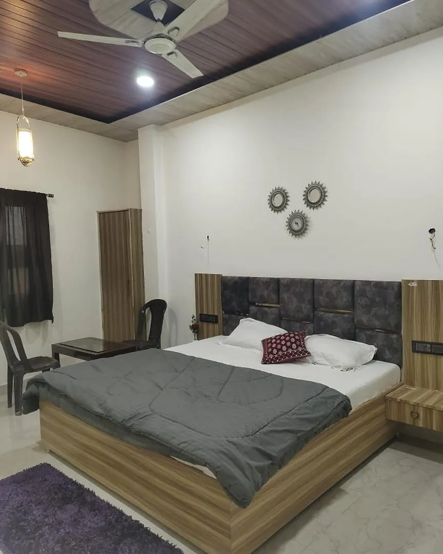 Varanasi Homestay The Pleasure Of فاراناسي 0*,  الهند